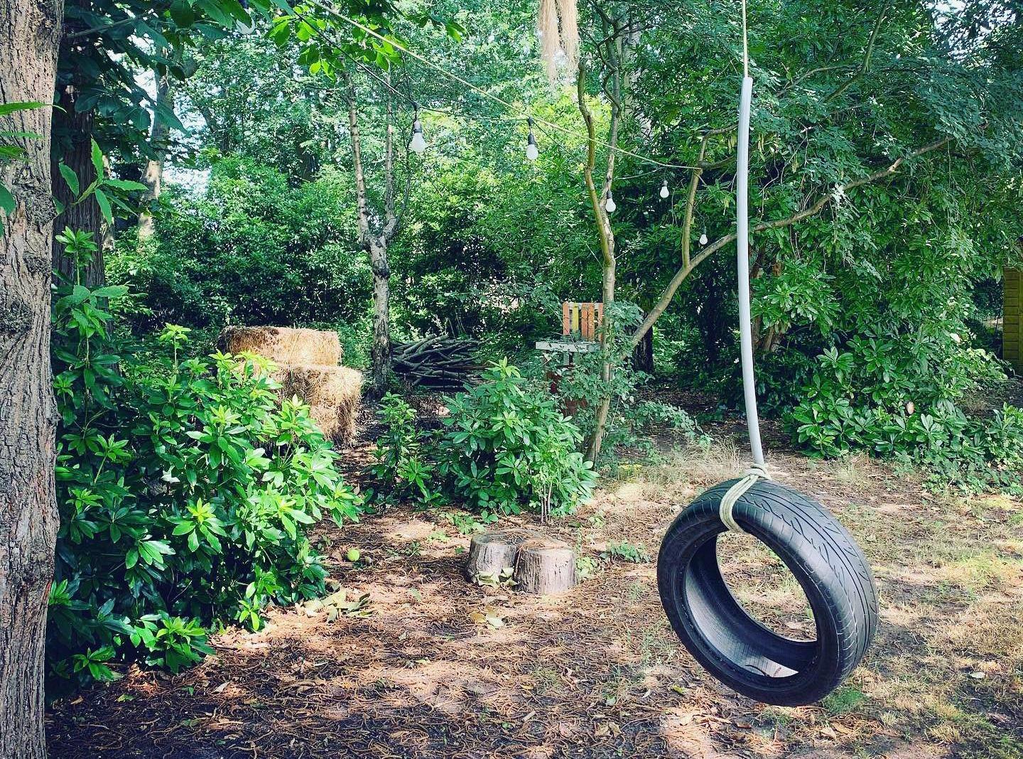 SET IN QUARTER ACRE GROUNDS
